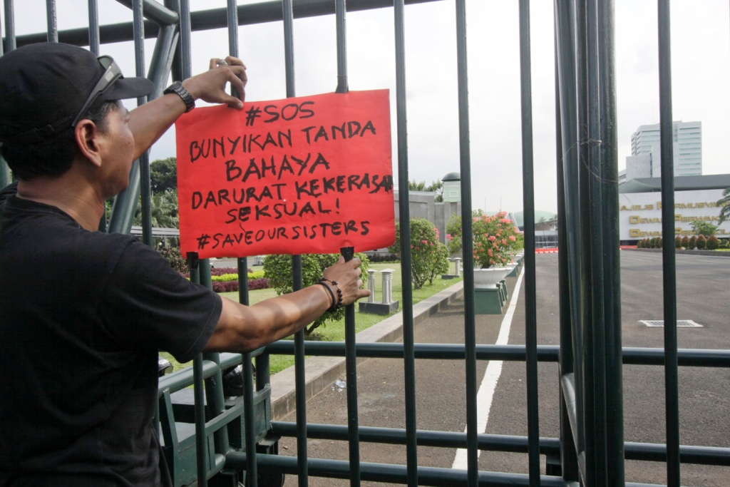Menjerikan Algojo Syahwat