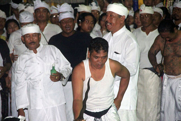 Pertama Dalam Sejarah, Desa Adat Renon Gelar Tari Rejang Sutri