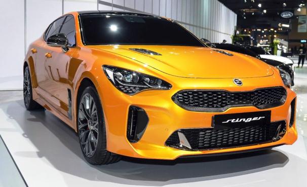Stinger Tanggalkan Logo Kia