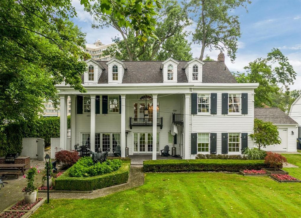 Kid Rock Jual Rumah Bergaya Kolonial Seharga Rp32 Miliar