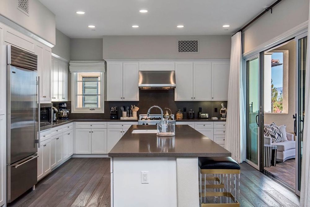 Penthouse Mewah Kris Jenner Dijual Rp36 Miliar