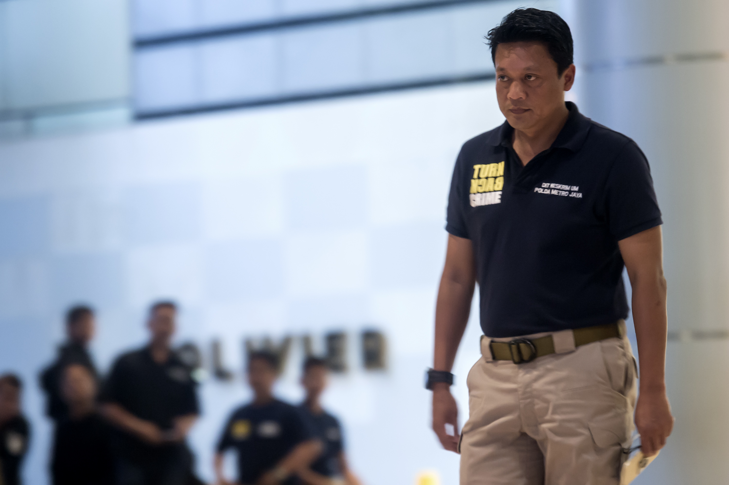 Kapolri Bantah Larang Warga Sipil Gunakan Kaos Turn Back Crime