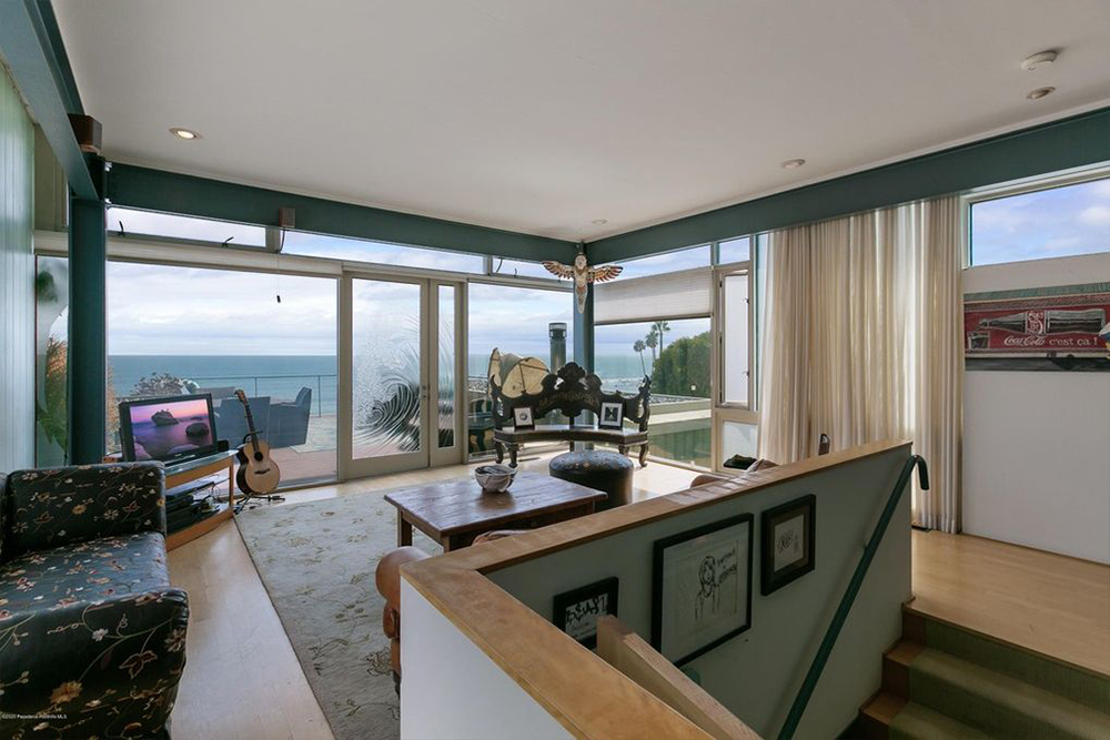 Kristen Stewart Jual Rumah Pantai Rp138 Miliar