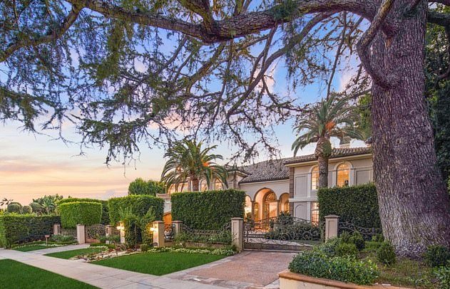 Larry King Jual Rumah Seharga Rp212 Miliar