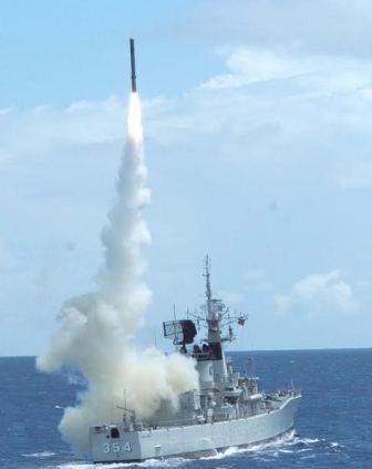 TNI AL Latihan Tempur di Laut Natuna