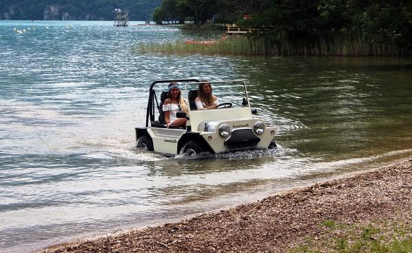 Mini Moke Lazareth, Imut di Darat & Jaya di Laut
