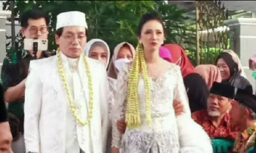 Viral! Lee Minho dari Korea Selatan Nikahi Wanita Asal Batang Jateng