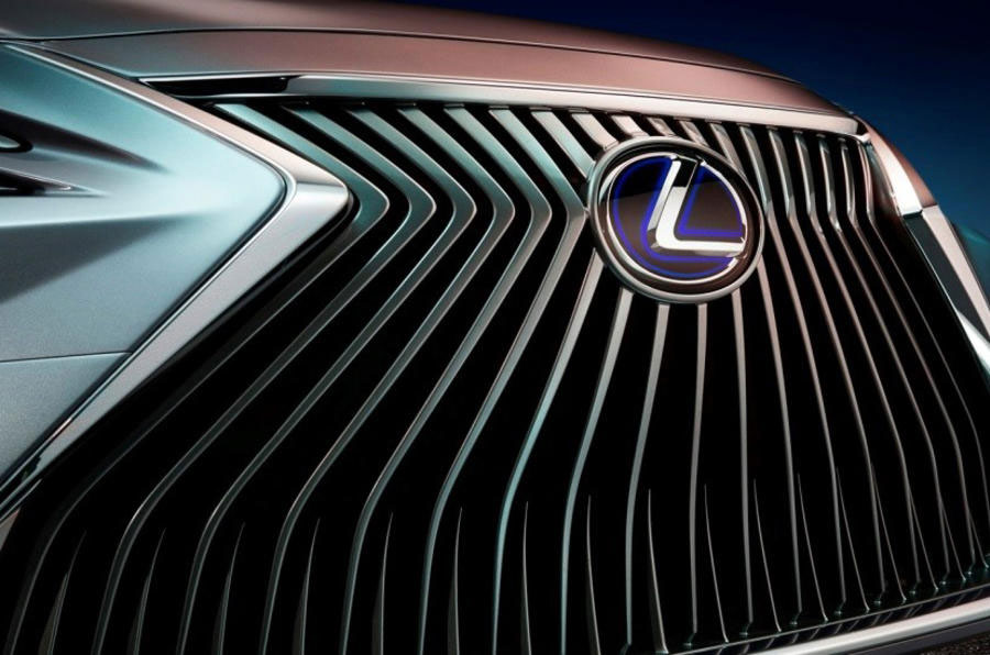 Lexus Pamer Desain ES Terbaru