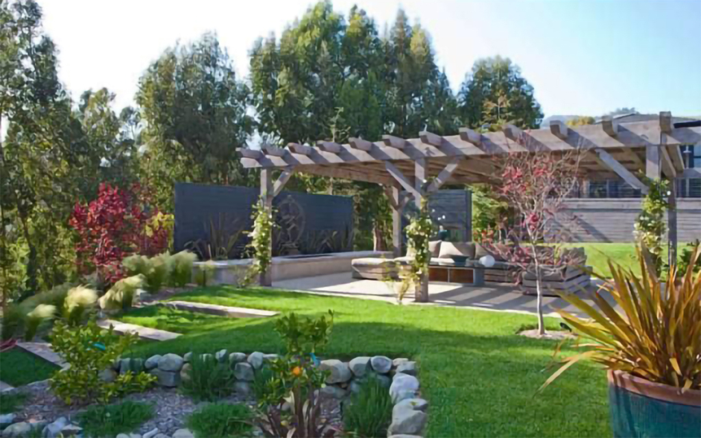 Rumah Bekas Kebakaran Milik Liam Hemsworth dan Miley Cyrus Dijual Murah