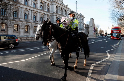 Polisi Inggris Rilis Foto Penyerang Westminster