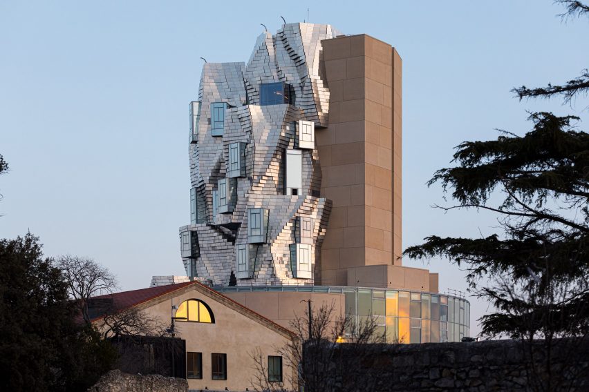Luma Arles, Menara Unik yang Terinspirasi Lukisan Van Gogh