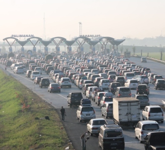 Pagi Ini, Gerbang Tol Cipali Macet 10 KM