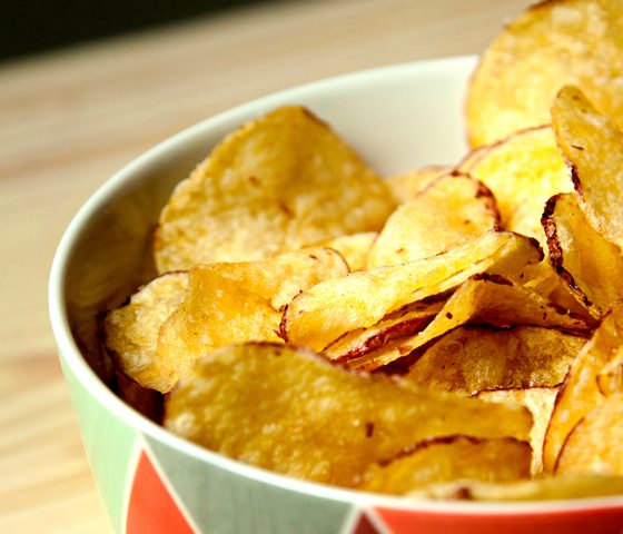 Makanan manis dan asin dapat memicu hipertensi. Sumber: Unsplash.com