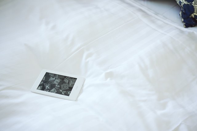 <i>Gadget</i> Jadi Penyebab Utama Insomnia