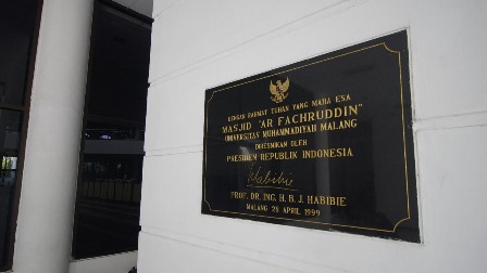 Punya Ikatan Khusus dengan Habibie, UMM Gelar Salat Gaib