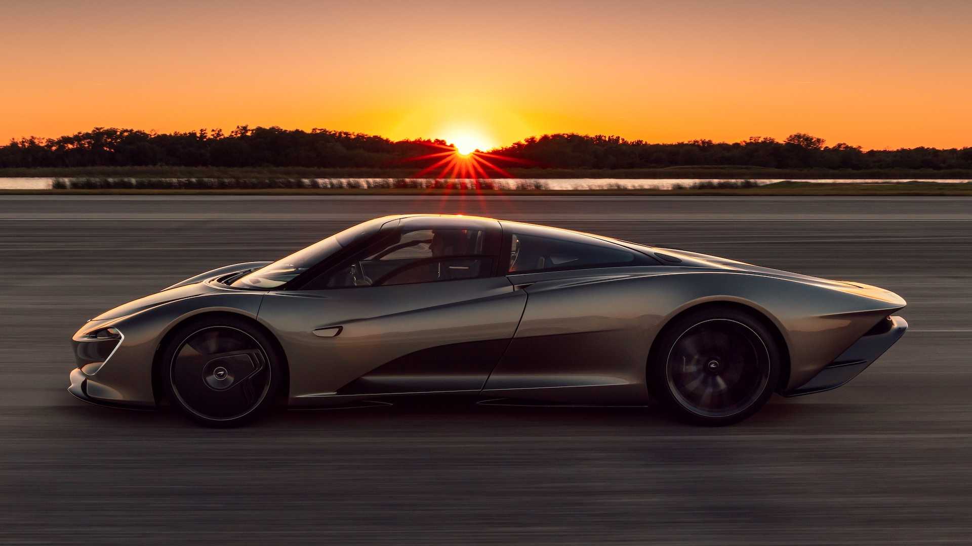 McLaren Speedtail Melesat Hingga 400 KPJ