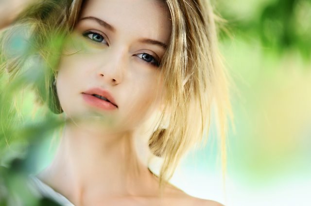 Trik Make Up untuk Wajah yang Lelah