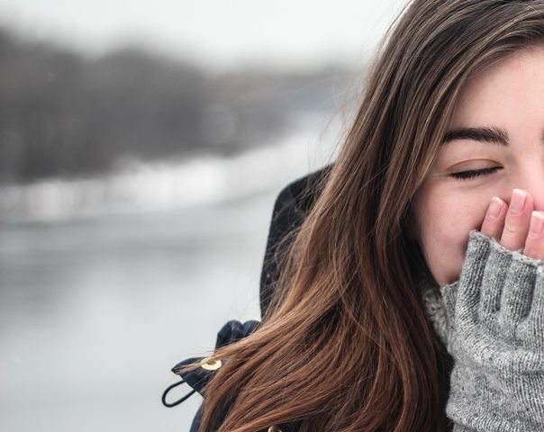 Mengapa Hidung Sering Mengeluarkan Ingus Setiap Kedinginan?