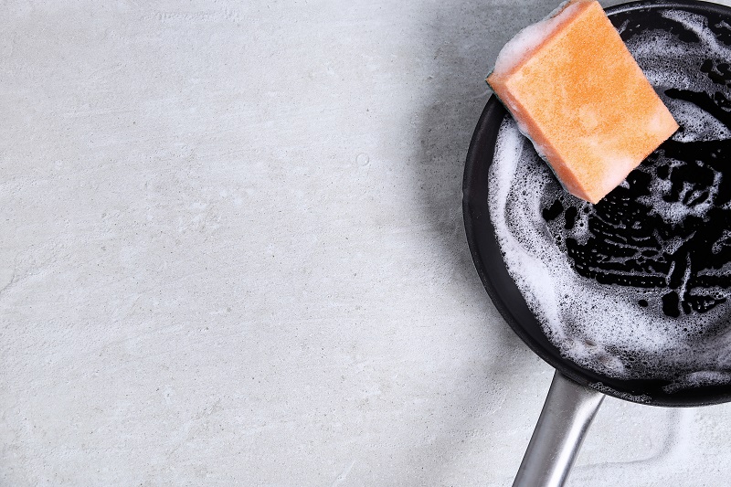 Cara Tepat Bersihkan <i>Cast Iron</i> agar Lebih Awet dan Bebas Karat