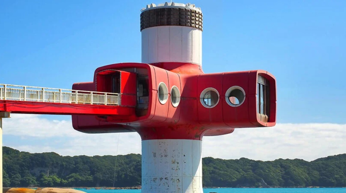 Menara Ikonik Tertua di Jepang yang Berusia Setengah Abad