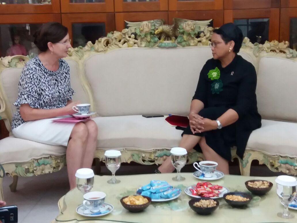 Menlu RI Sambangi Rakhine untuk Serahkan Bantuan