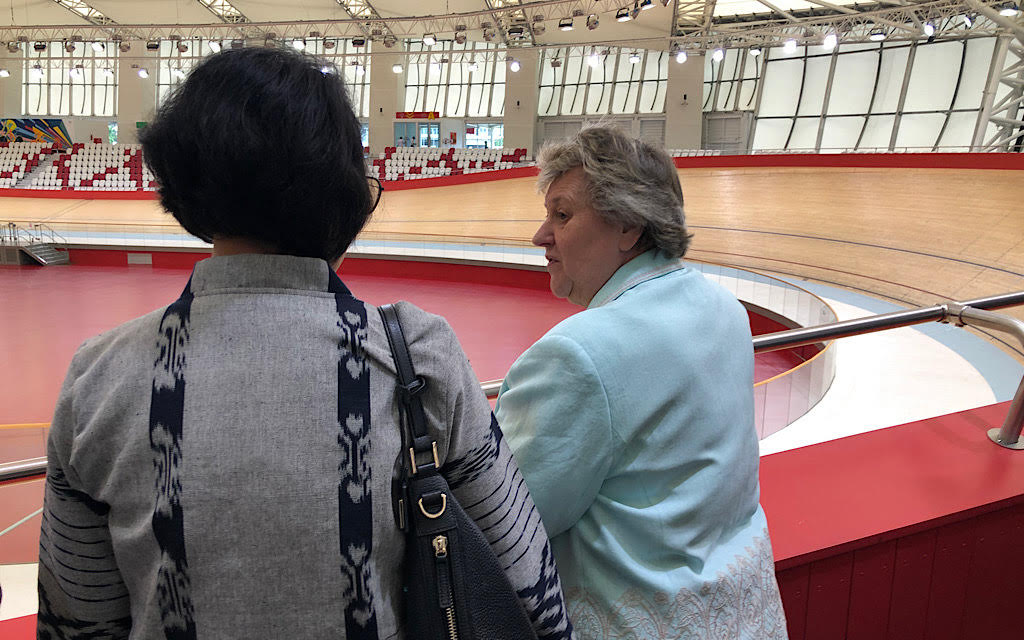 Menteri Inggris Terpukau dengan Velodrome di Rawamangun
