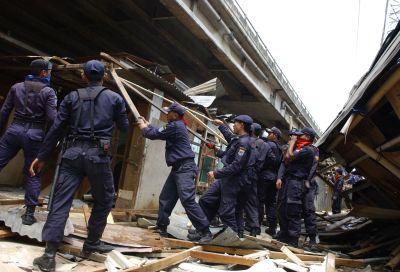 Penggusuran, Warga Kalijodo Diminta <i>Manut</i>