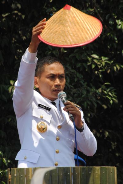 Bupati Yoyok: <i>Ngawur</i> yang Milih Saya  