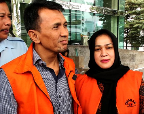 Gatot Pujo & Evy Didakwa Menyuap Rio Capella Rp200 Juta
