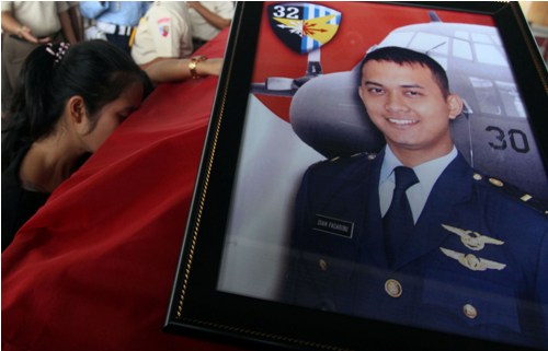 Suasana Saat Awak Pesawat Hercules Berkumpul Sebelum Kecelakaan