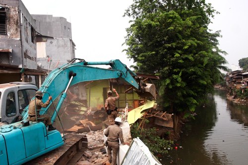 265 Bangunan di Kampung Pulo Sudah Rata dengan Tanah