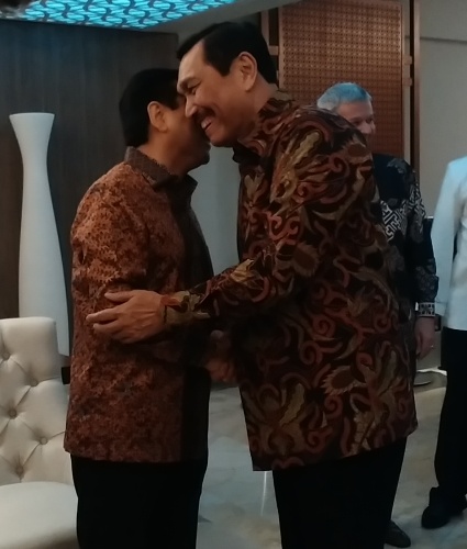 Setelah ke Rumah Mega, Luhut Lanjut ke <i>Open House</i> Setya Novanto