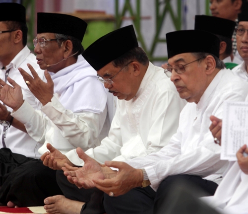 Pendukung Jokowi Pantang Menyerah Dekati Quraish Shihab