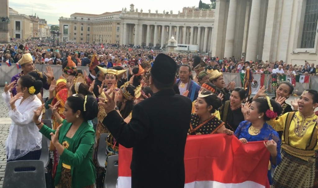 Paduan Suara Indonesia Pukau Vatikan dengan Lagu Nasional