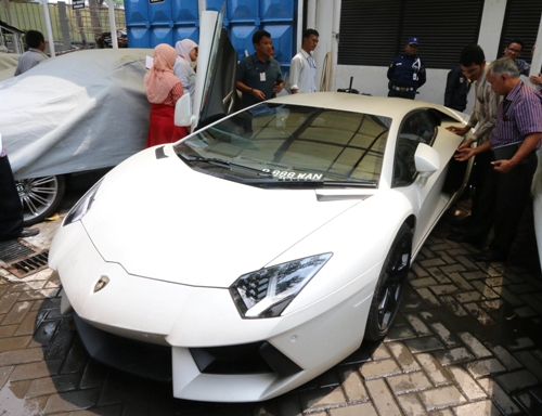 Suami Airin Diperiksa sebagai Tersangka Kasus Pencucian Uang