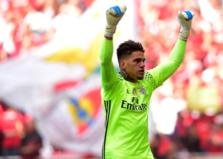 Donnarumma Bisa Berkaca kepada 10 Kiper Termahal Dunia