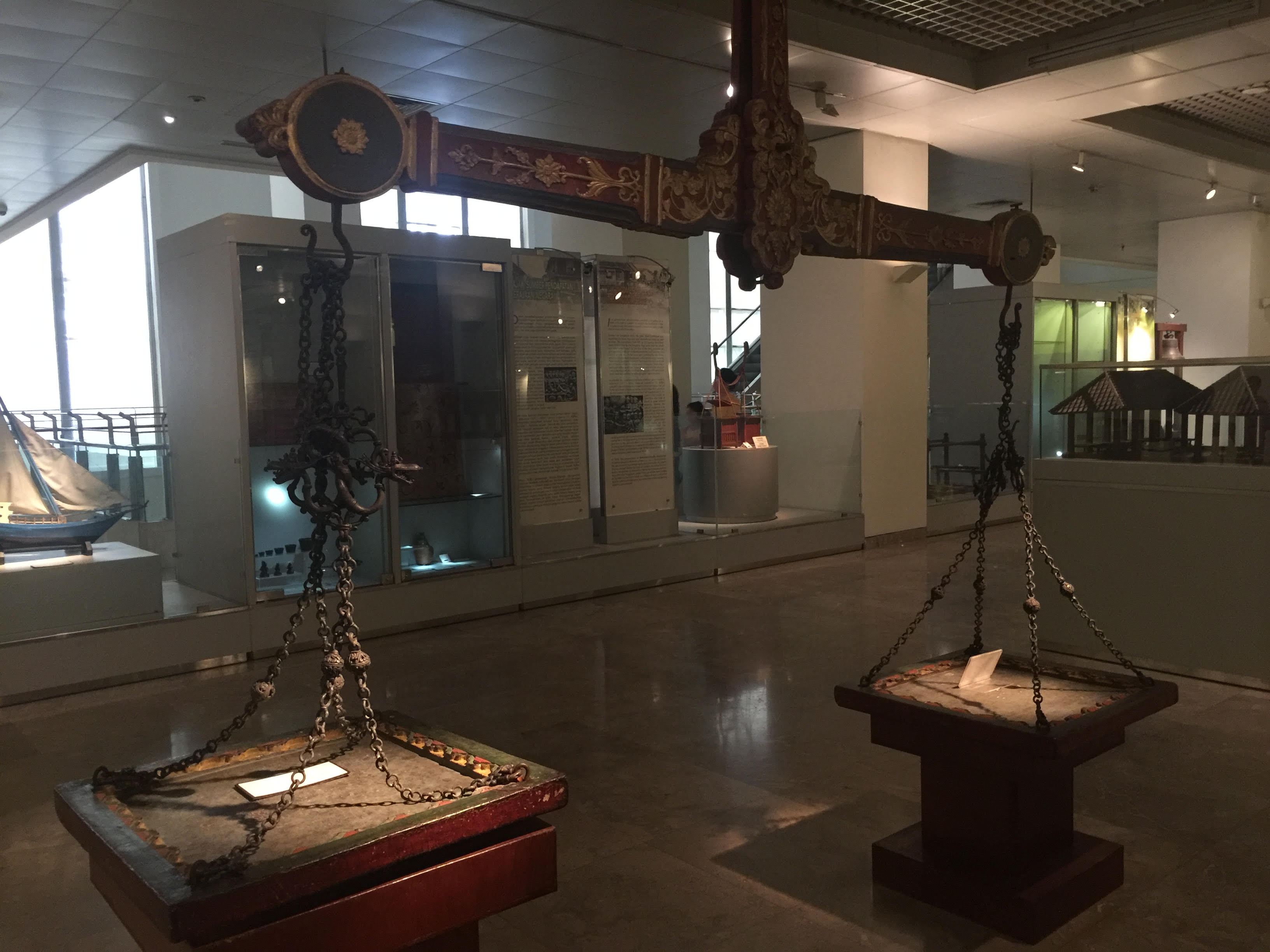 Mengamati Khazanah Indonesia di Museum Nasional