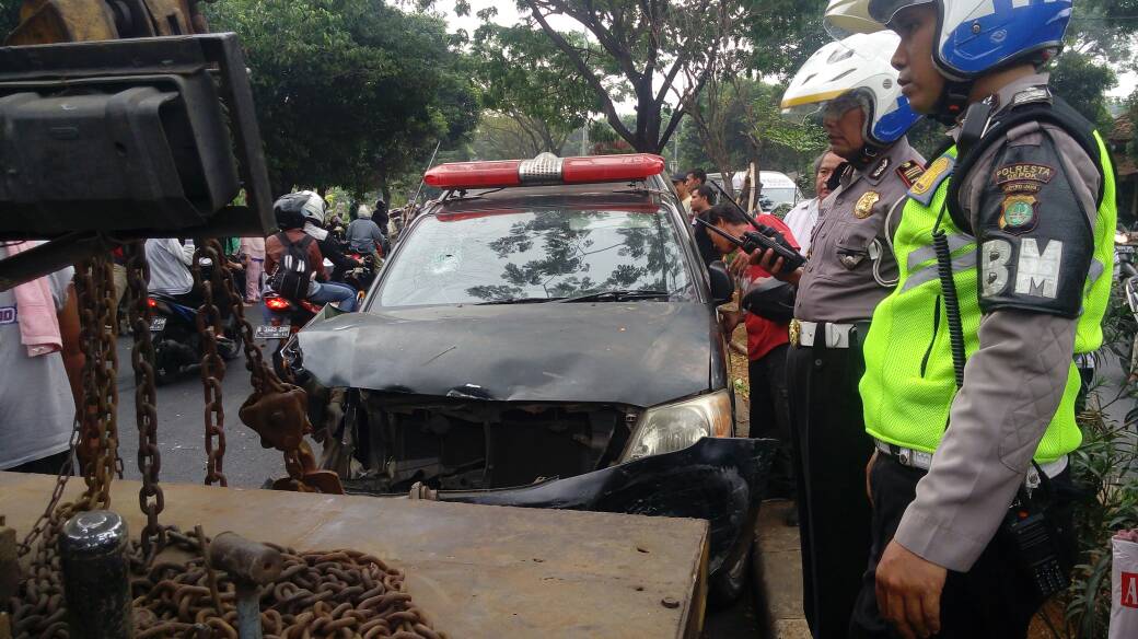 Napi Merebut Mobil Tahanan di Depok