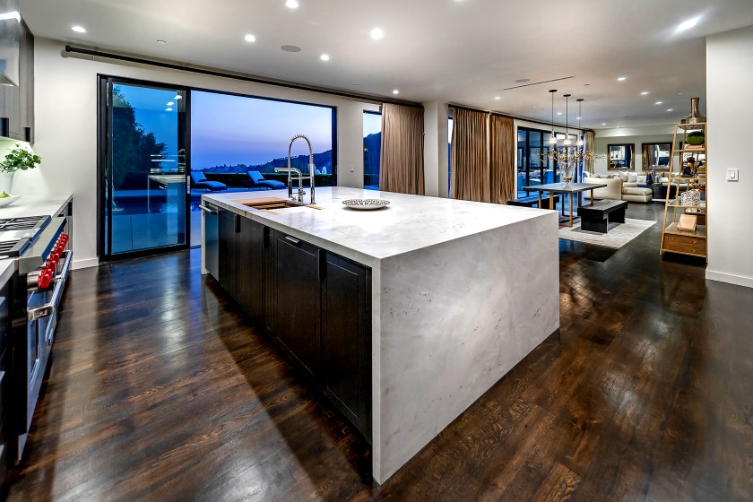 Russel Westbrook Jual Rumah Rp18 Miliar
