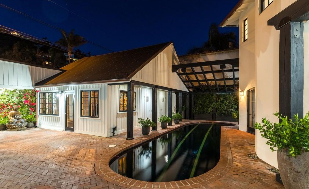 Intip Rumah Bos Netflix yang Dijual Rp216 Miliar