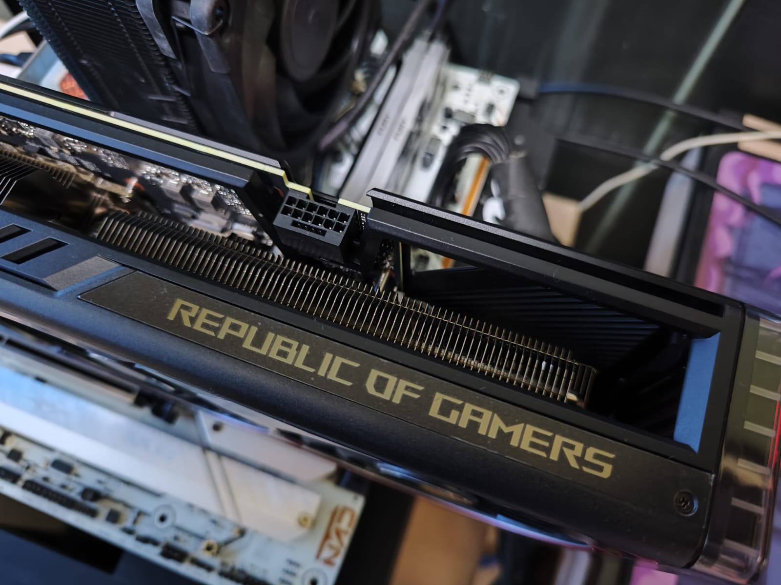 Begini Performa Kartu Grafis Asus ROG Strix GeForce RTX 4070 Ti OC Edition