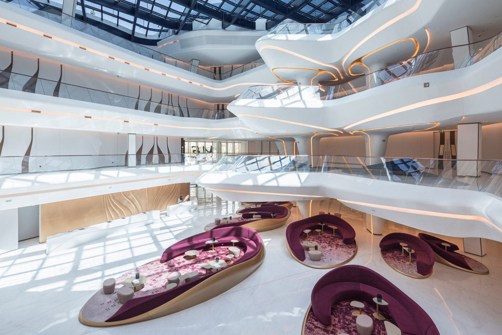 Intip Interior Mewah Hotel di Dubai