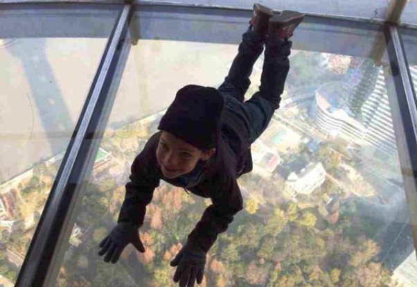 Oriental Pearl Tower, Antena yang Jadi Ikon Kota
