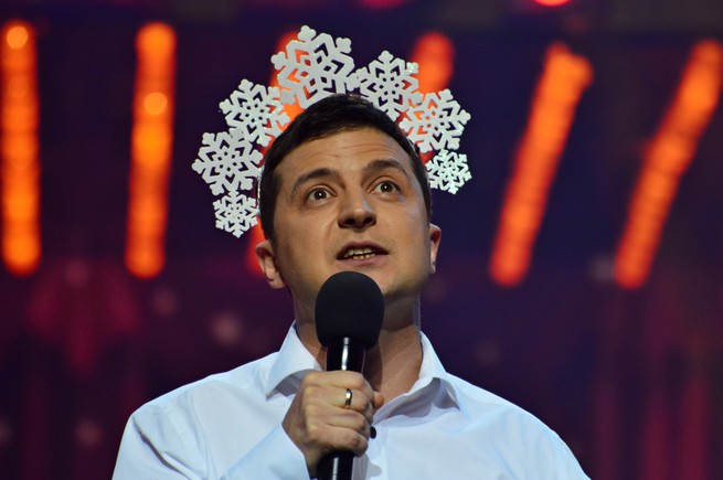 Volodymyr Zelensky saat menjadi komedian. (Aleksandr Gusev/Pacific Press/LightRocket/Getty)
