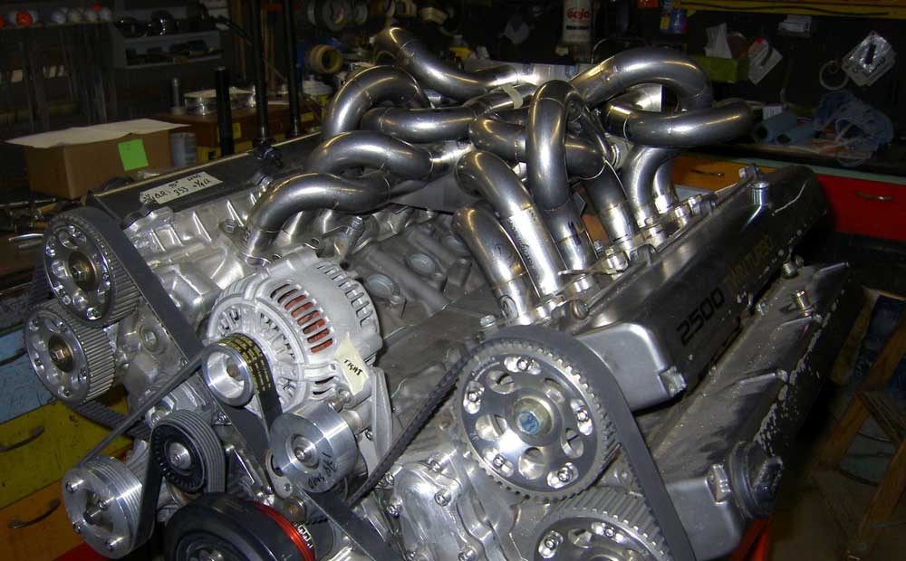 Mantan Insinyur Toyota, Garap Mesin V12 dari Dua Supra