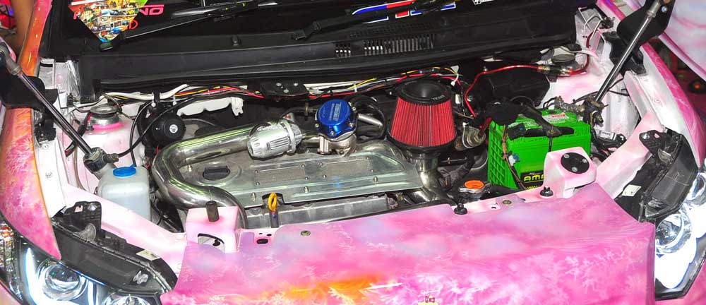 Daihatsu Sirion 2013, si Hello Kitty Tampil Ekstrim