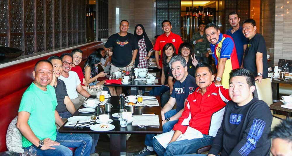 Ferrari Owners Club Indonesia Gelar <i>Family Breakfast</i>  