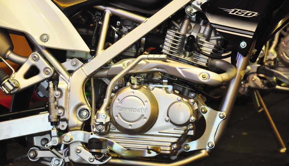 New Kawasaki KLX150 Series, si Penjelajah yang Ramah Lingkungan