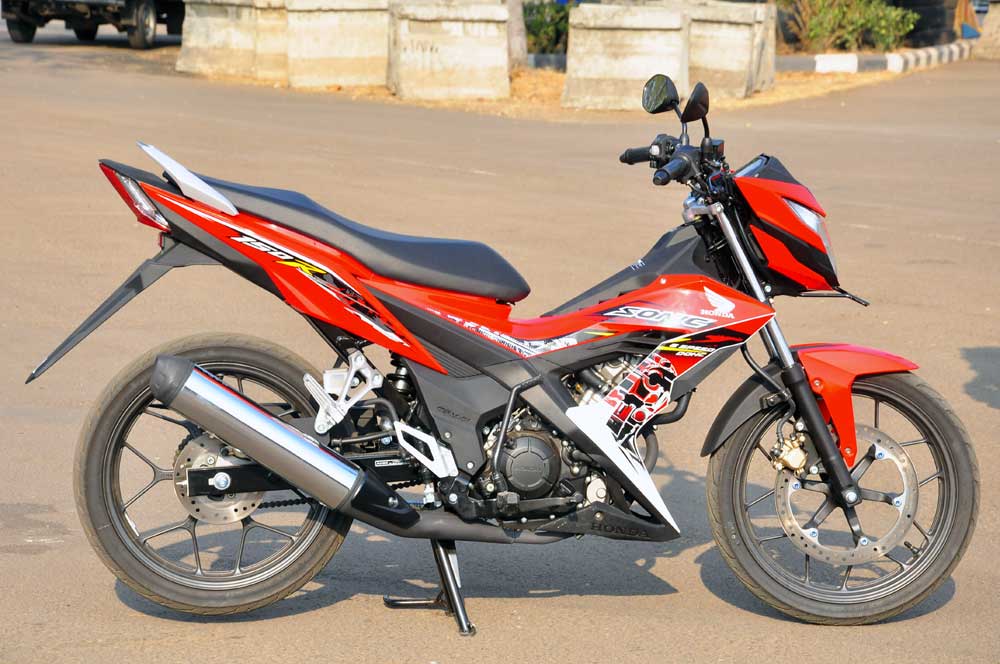 New Honda Sonic 150R, Ayam Jago yang Lincah Menari  