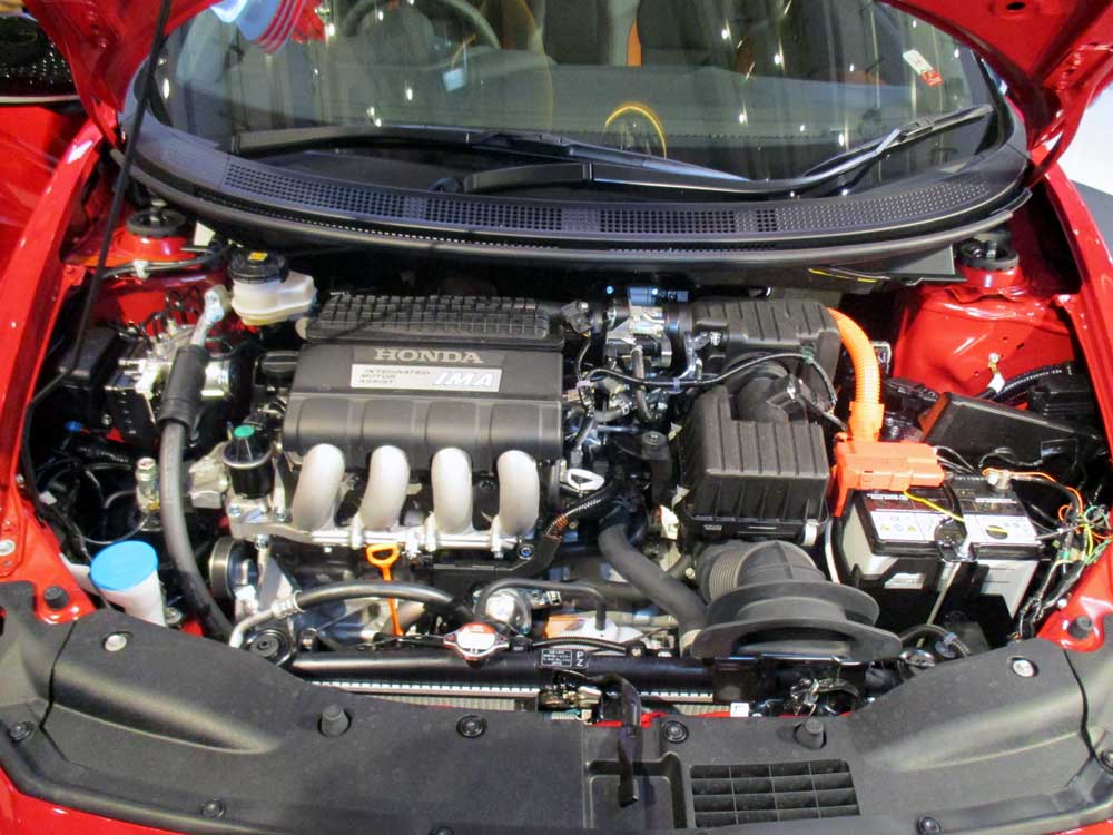 Lebih Intim dengan New Honda CR-Z 